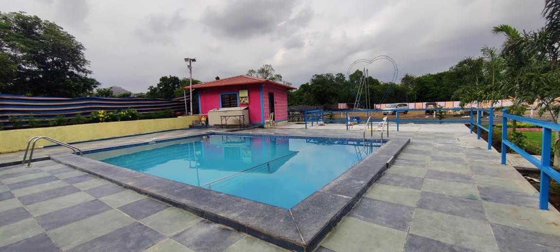 Sai Raj Farm Hotel Navi Mumbai Exterior foto